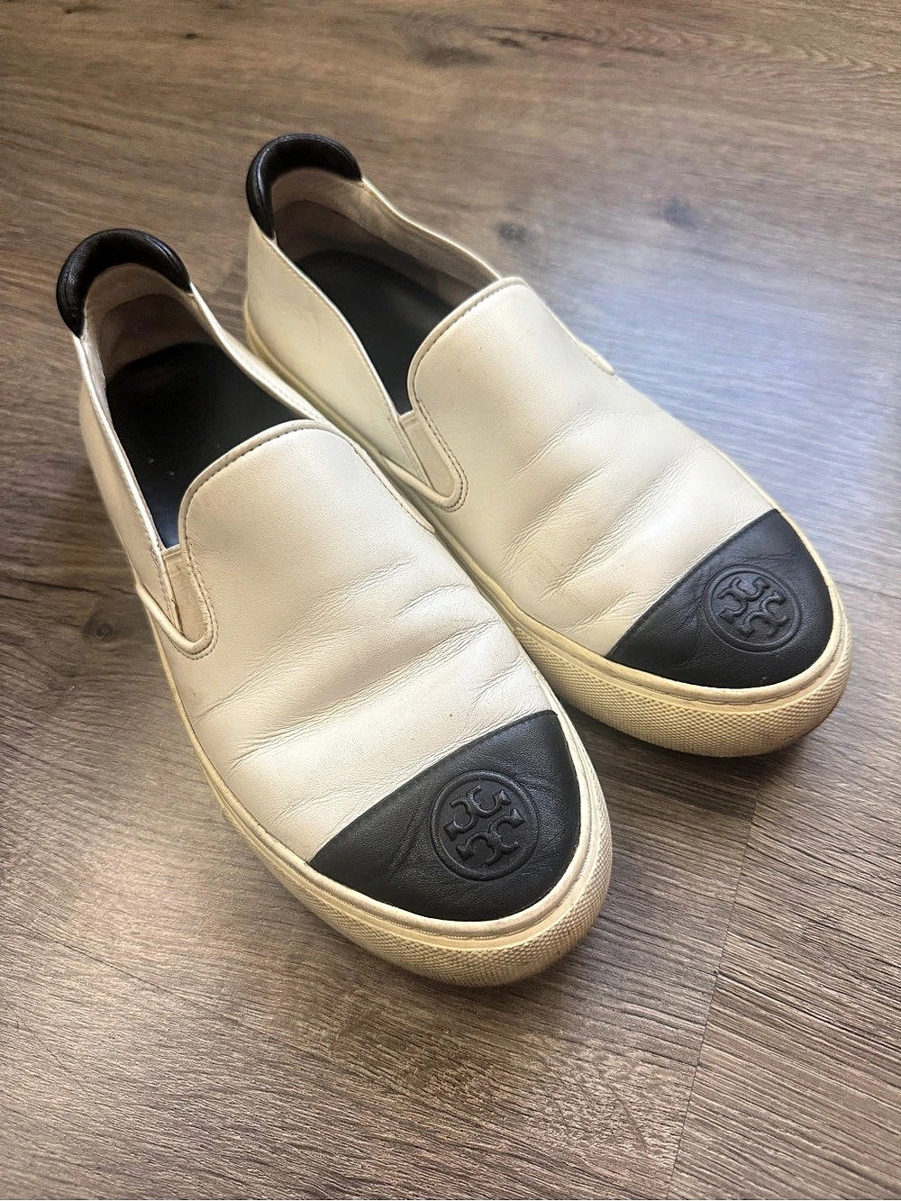 Tory Burch Cream & Black Slip-On Sneakers